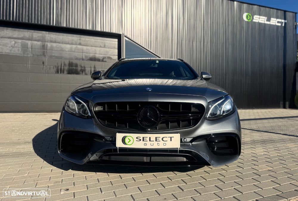 Mercedes-Benz E 220 d T 9G-TRONIC AMG Line - 3