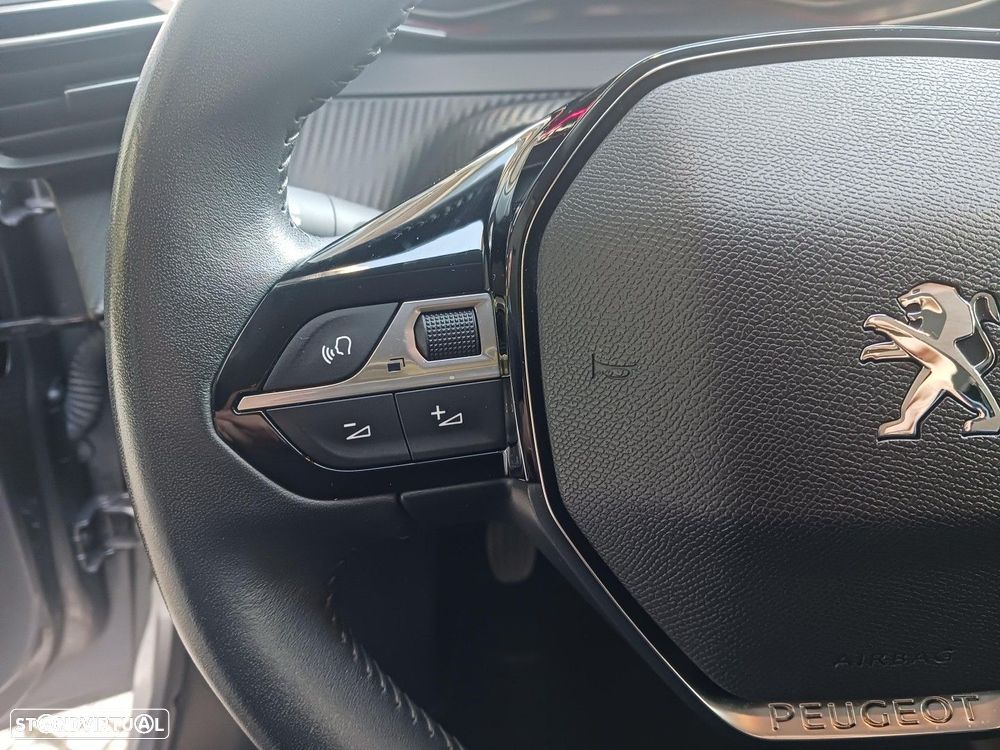 Peugeot 208 1.2 PureTech Active Pack - 27