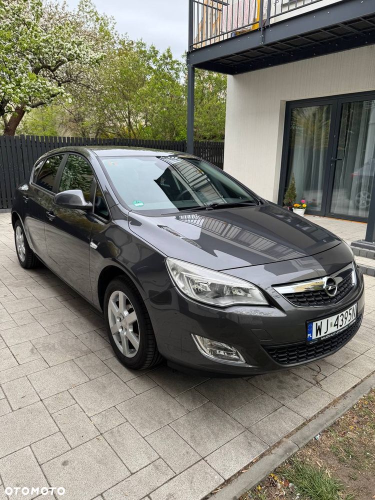 Opel Astra 1.4 Turbo - 2