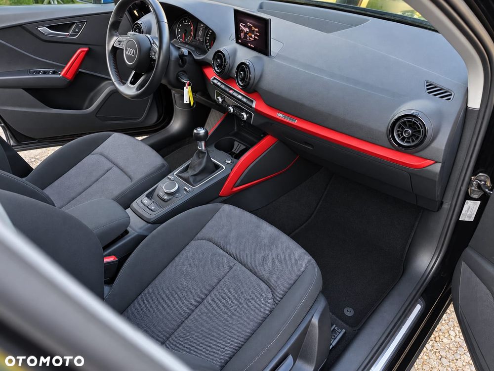Audi Q2 1.0 TFSI ultra design - 7