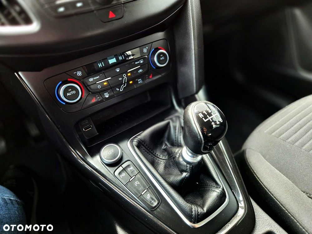 Ford Focus 1.5 EcoBoost STart-Stopp-System Titanium - 17