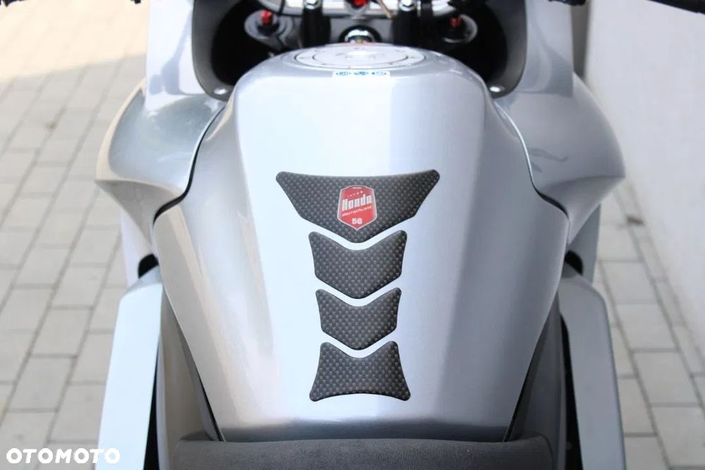Honda CBF - 14