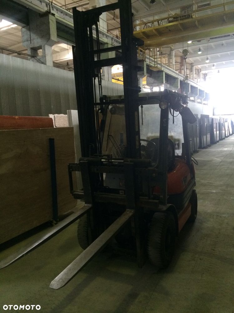 Toyota MANITOU MI30 G - 2