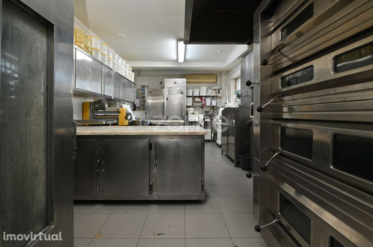 Estabelecimento Comercial no Prior Velho - Grande imagem: 4/23