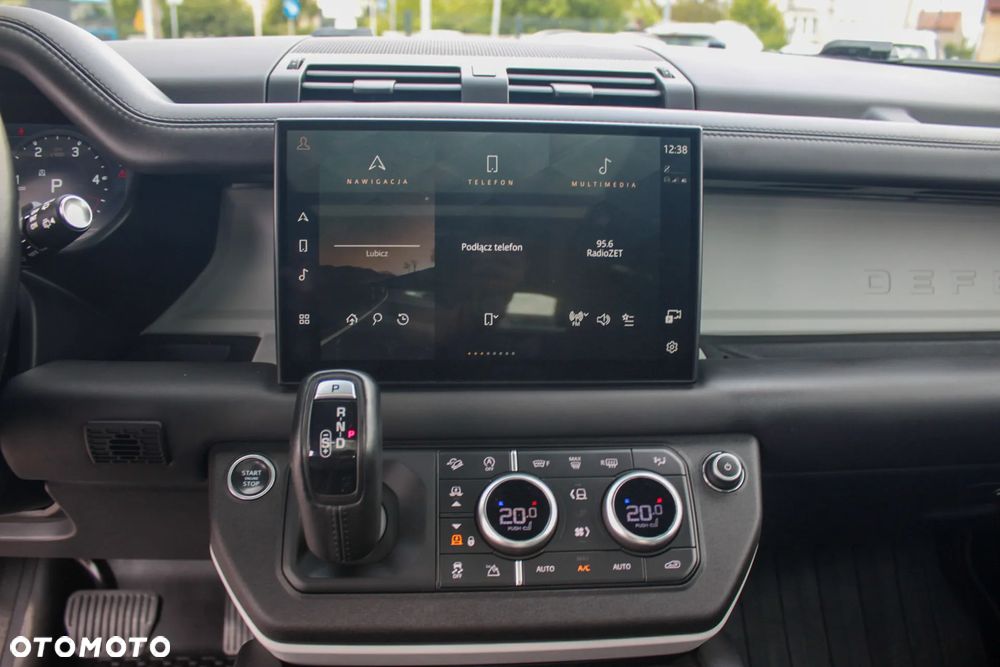 Land Rover Defender 110 D200 X-Dynamic HSE - 16