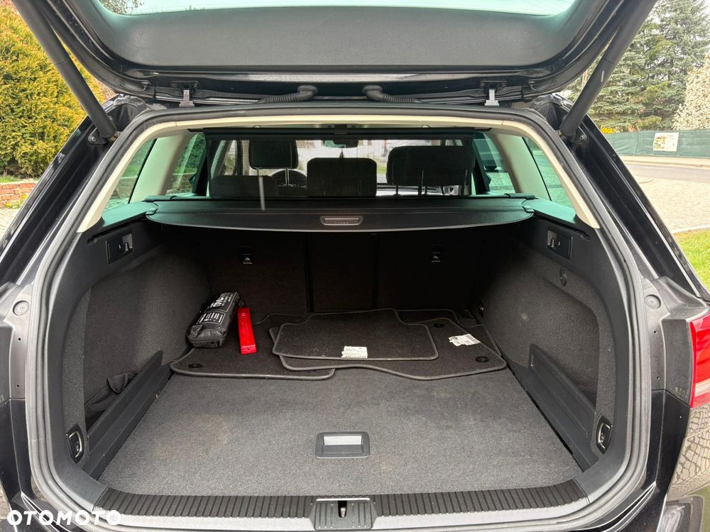 Volkswagen Passat 2.0 TDI (BlueMotion Technology) Highline - 20