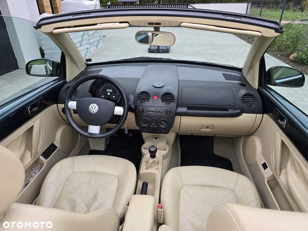 Volkswagen New Beetle Cabriolet 2.0 - 8