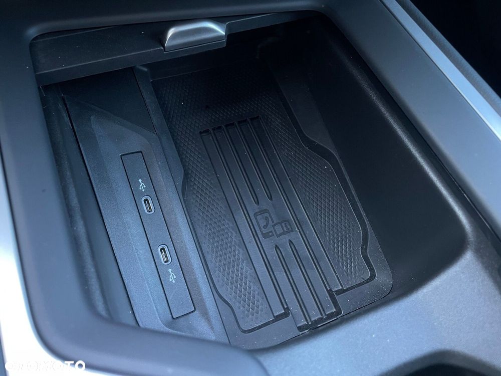 Volkswagen Passat Variant 1.5 TSI ACT mHEV Business DSG - 36