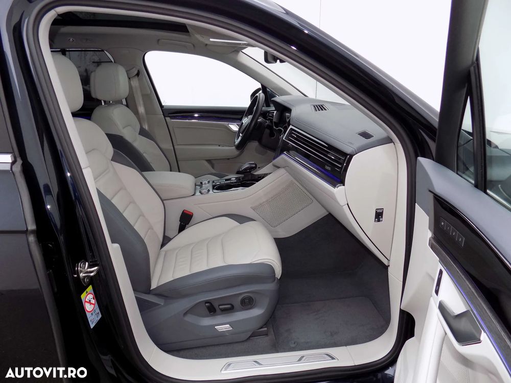 Volkswagen Touareg 3.0 V6 TDI 4Motion DPF Automatik Atmosphere - 36