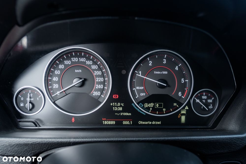 BMW Seria 3 318d Sport Line - 17