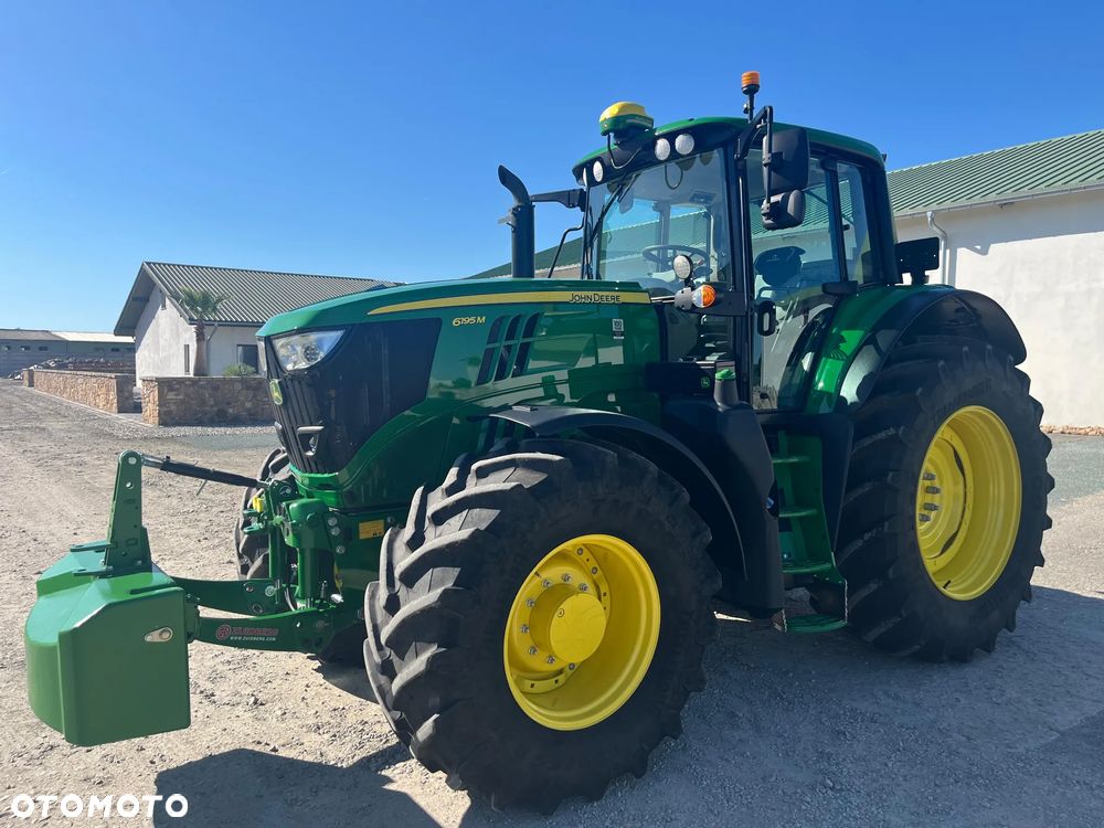John Deere 6195 M - 8