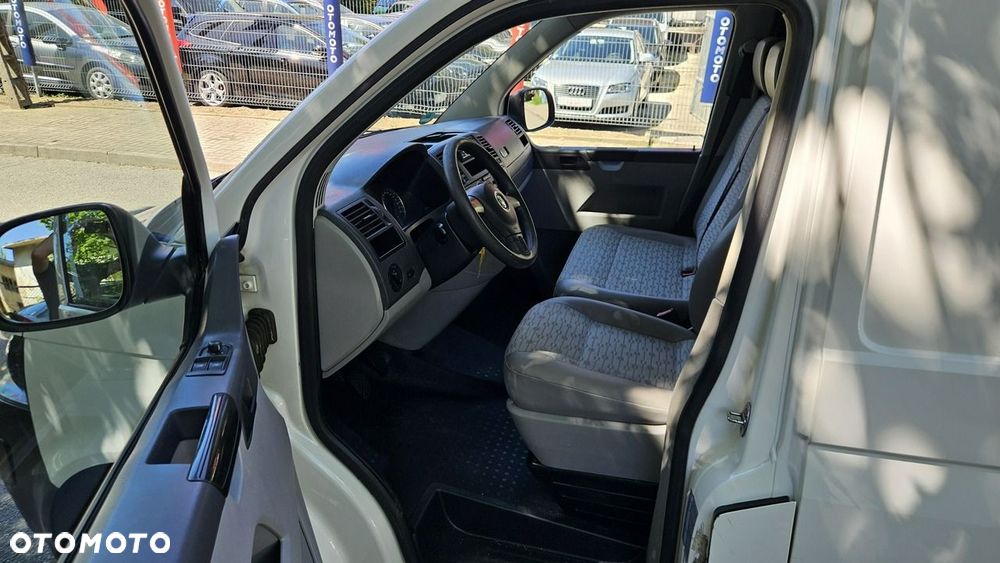 Volkswagen Transporter - 12