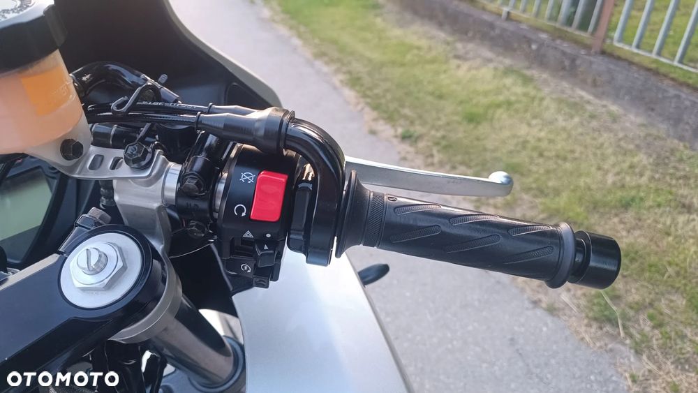 Suzuki SV - 17