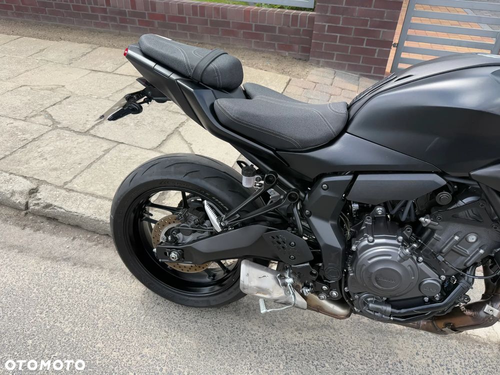 Yamaha MT - 28