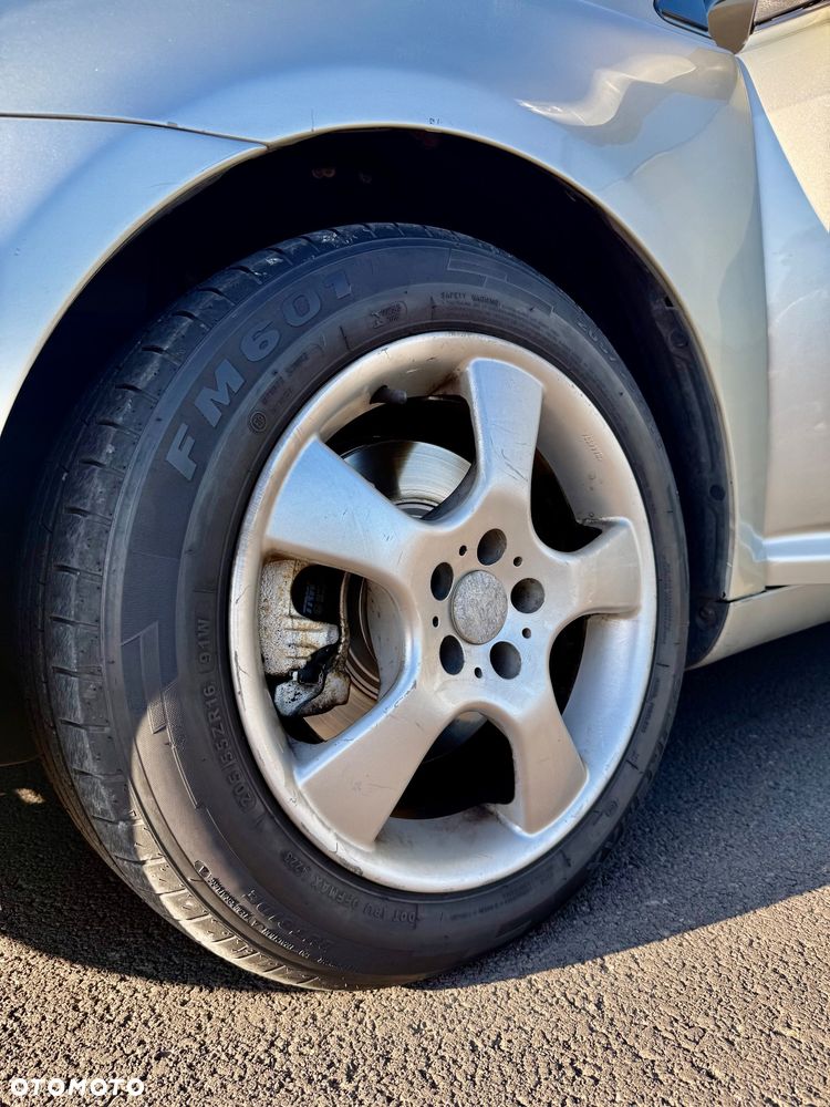 Toyota Avensis 2.0 D-4D Sol - 10