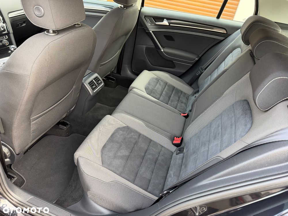 Volkswagen Golf 1.6 TDI DPF Highline - 5