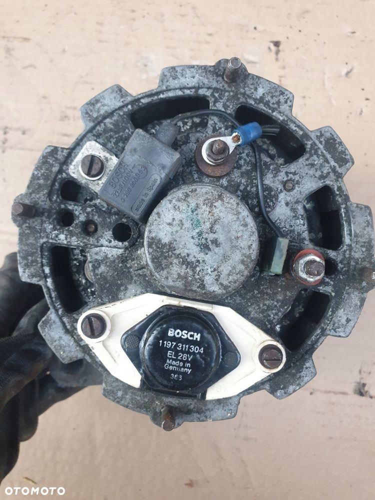 alternator mercedes w126 r107 5,0 5.6 0120489643 - 2