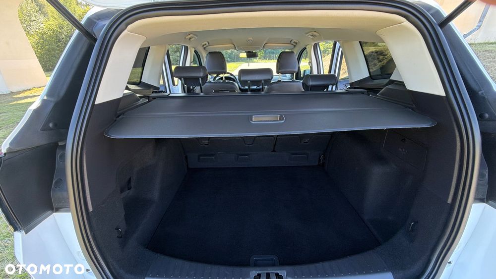 Ford Kuga 2.0 TDCi 2x4 Black & Silver - 35