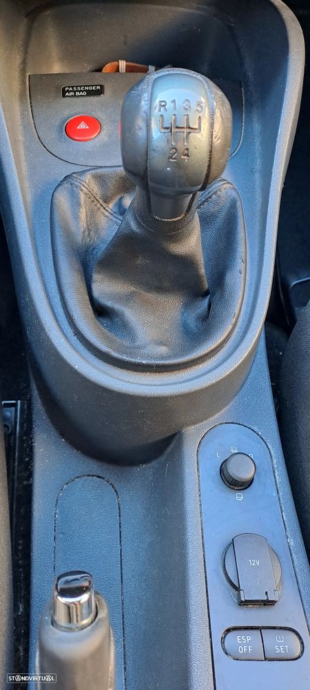 SEAT Leon 1.4 16V Reference - 9
