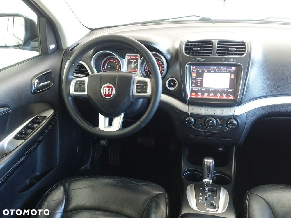 Fiat Freemont 2.0 Multijet Lounge AWD - 23