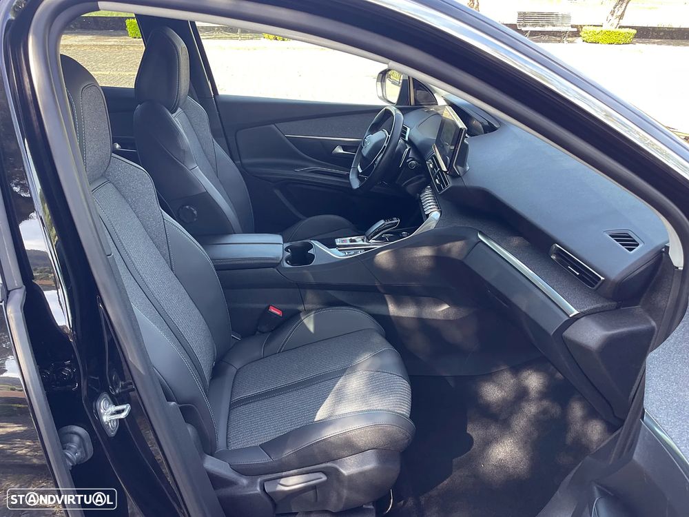 Peugeot 3008 1.6 Hybrid Allure Pack e-EAT8 - 25