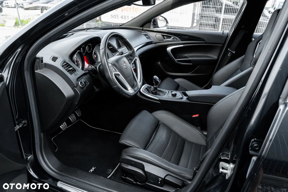 Opel Insignia 2.8 V6 Turbo 4x4 OPC - 16