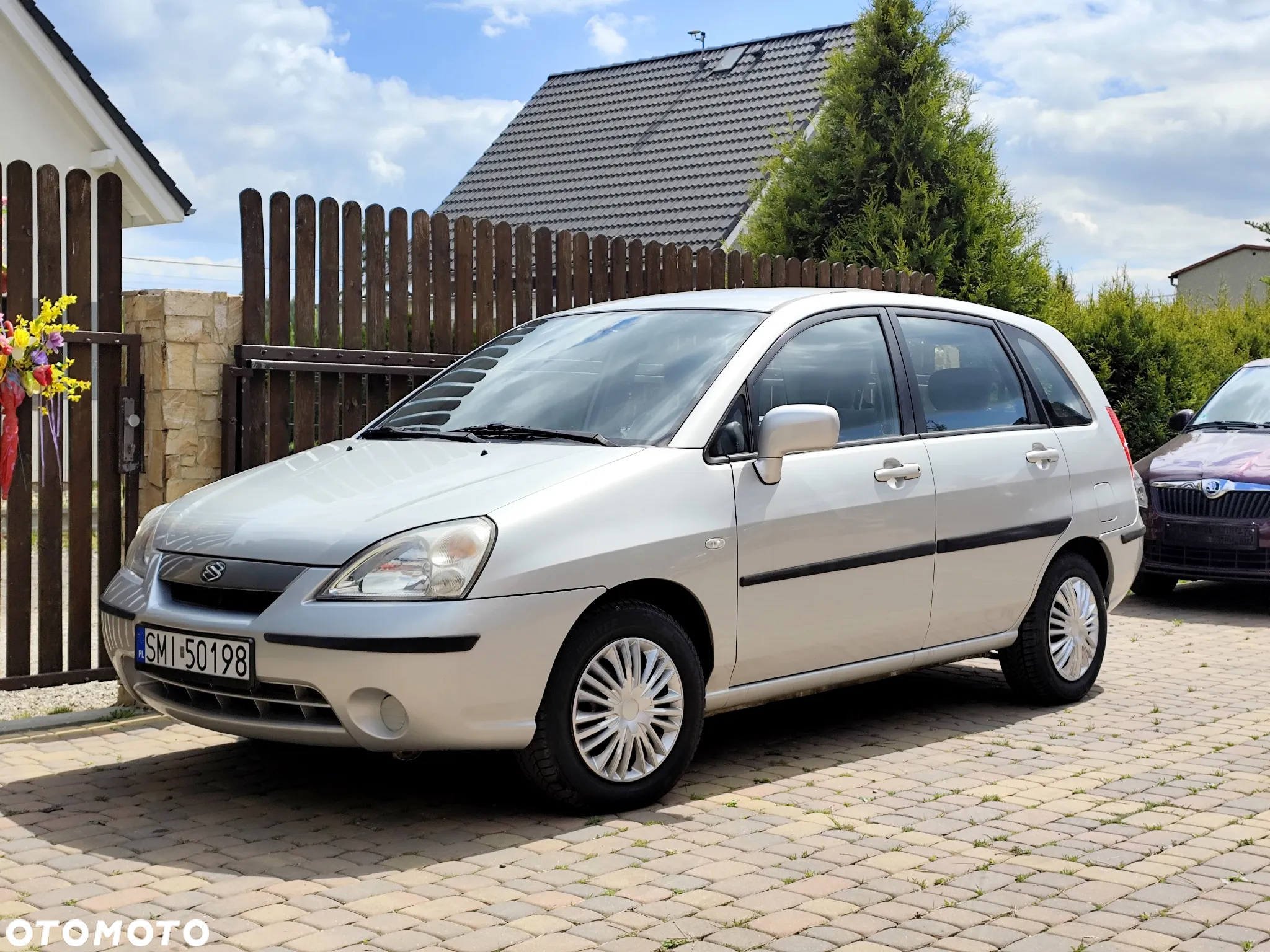 Suzuki Liana 1.6 - 13