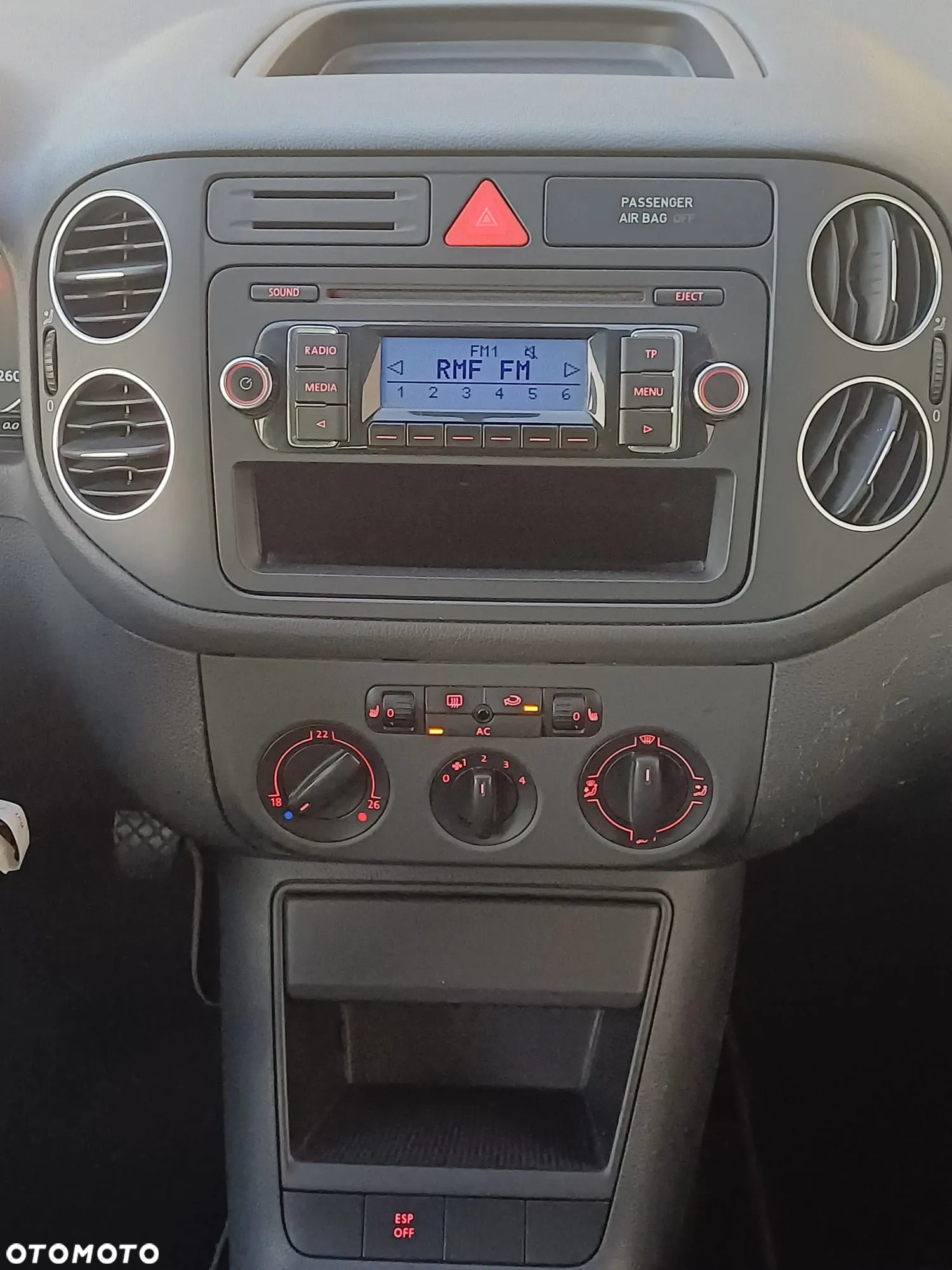 Volkswagen Golf Plus 1.9 TDI DPF Tour - 9
