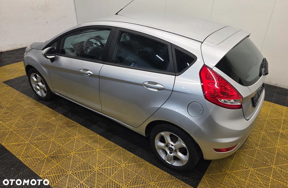 Ford Fiesta 1.25 Trend - 4