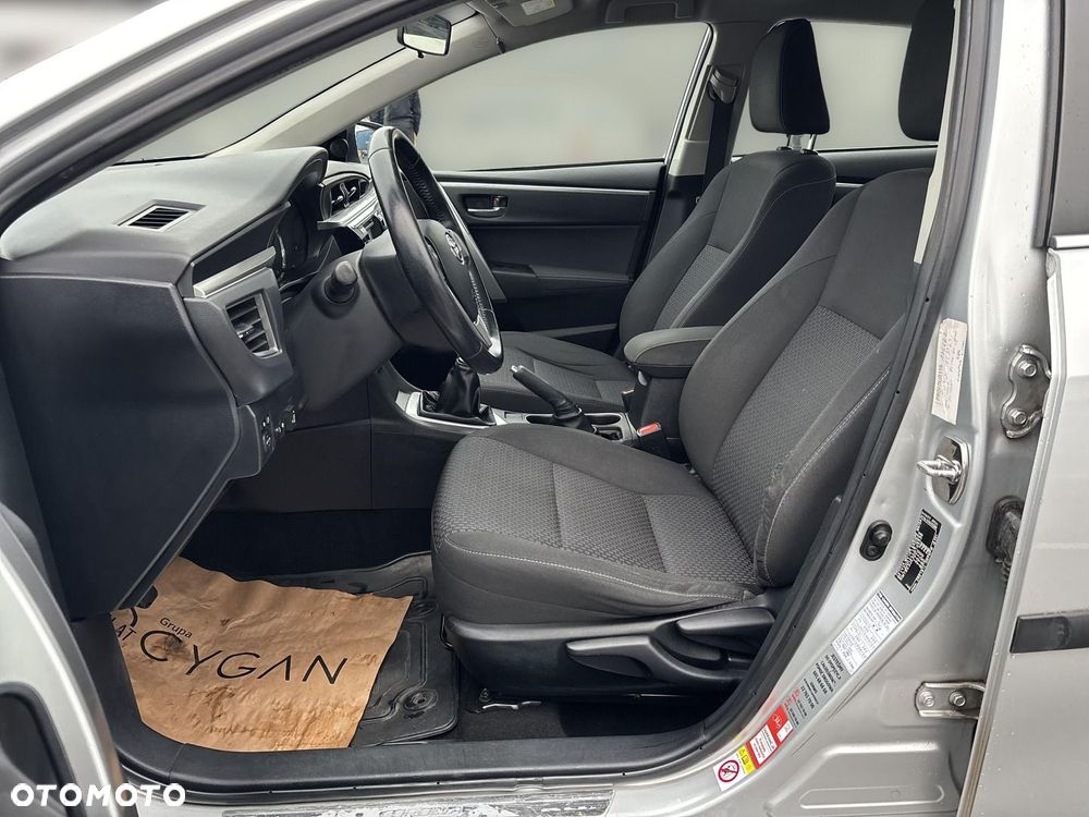 Toyota Corolla 1.6 Premium EU6 - 13