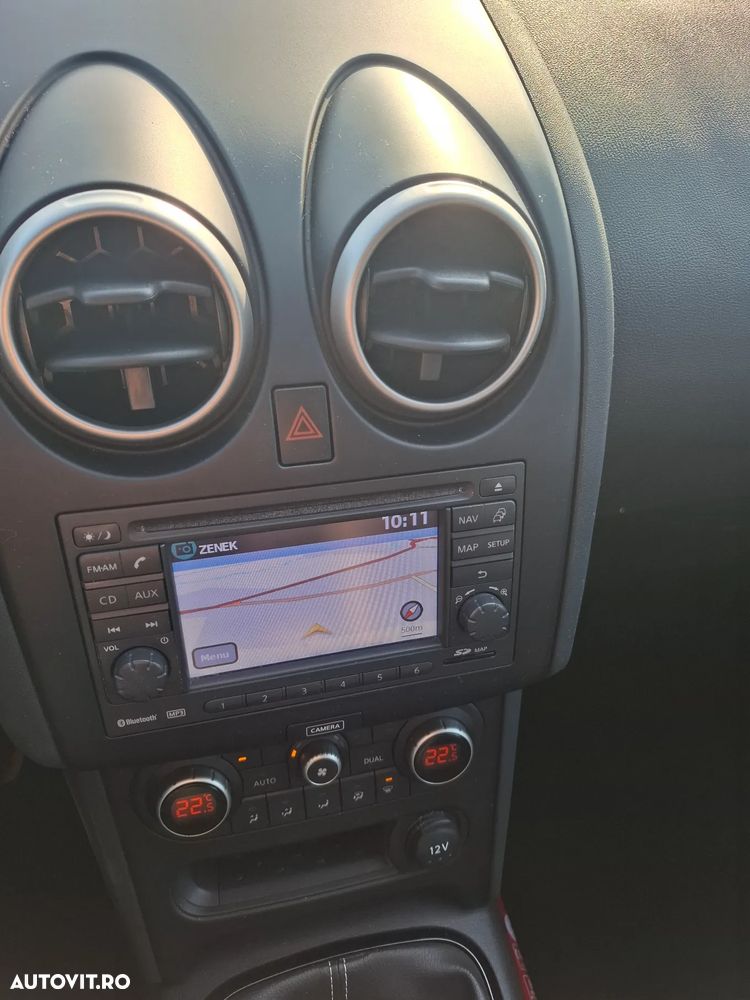 Nissan Qashqai 1.6 DCI DPF Start/Stop tekna - 24