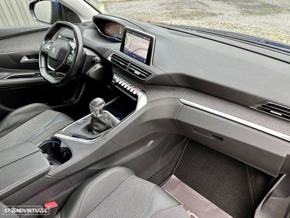 Peugeot 3008 1.5 BlueHDi Allure - 28