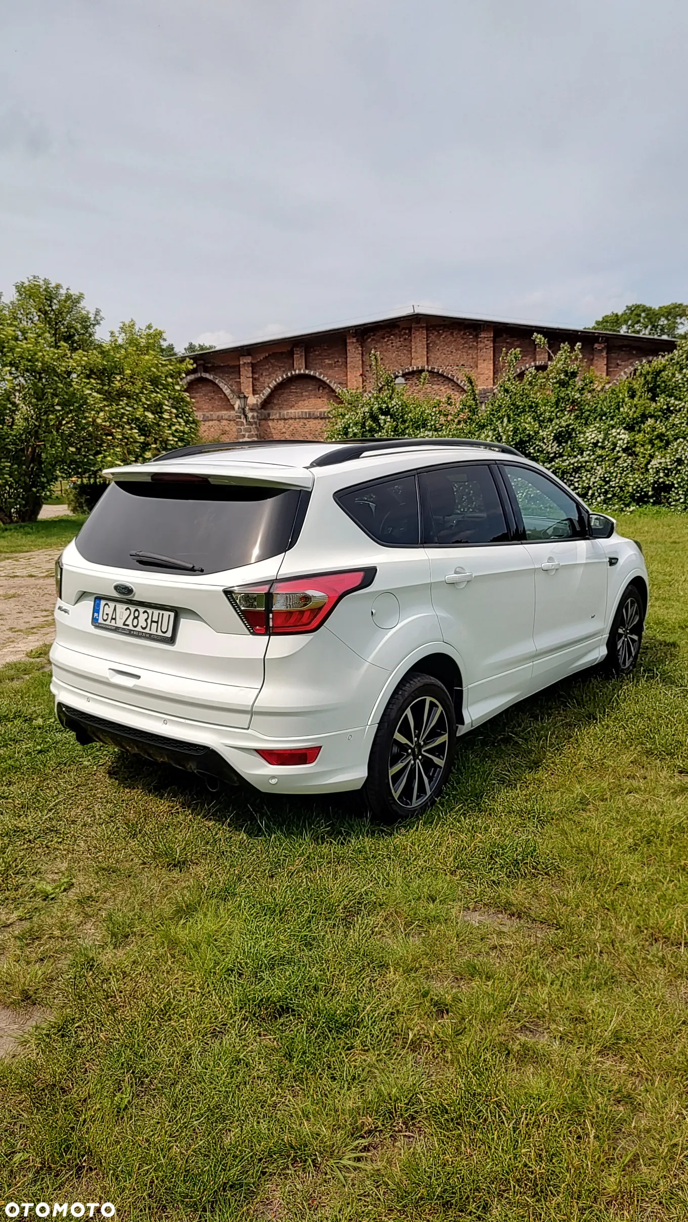 Ford Kuga 2.0 TDCi AWD ST-Line - 32