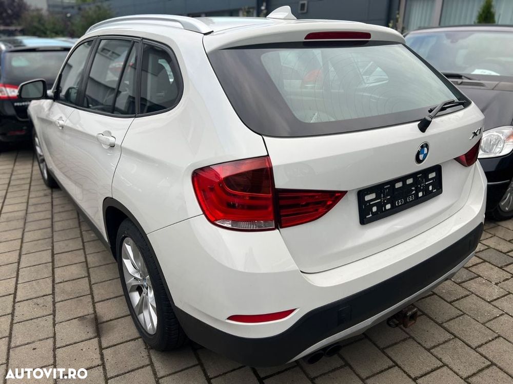 BMW X1 xDrive28i Aut. xLine - 3