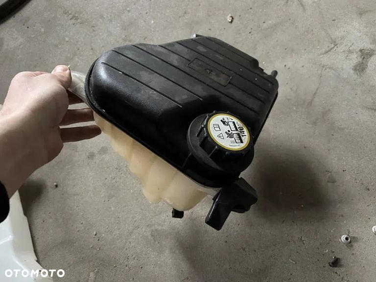 Zbiornik wyrównawczy płynu chłodniczego JAGUAR XF I X250 - 7