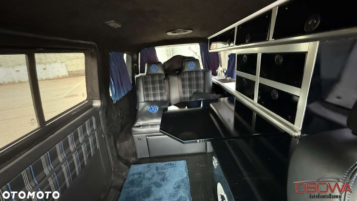 Volkswagen Multivan - 39