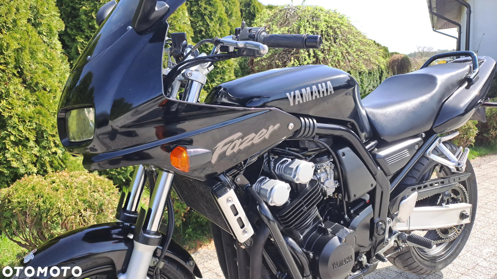 Yamaha FZS - 27