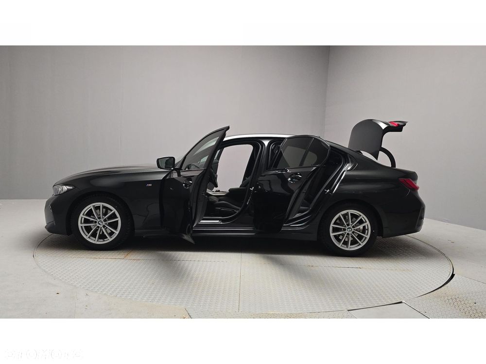 BMW Seria 3 320d xDrive mHEV M Sport - 10