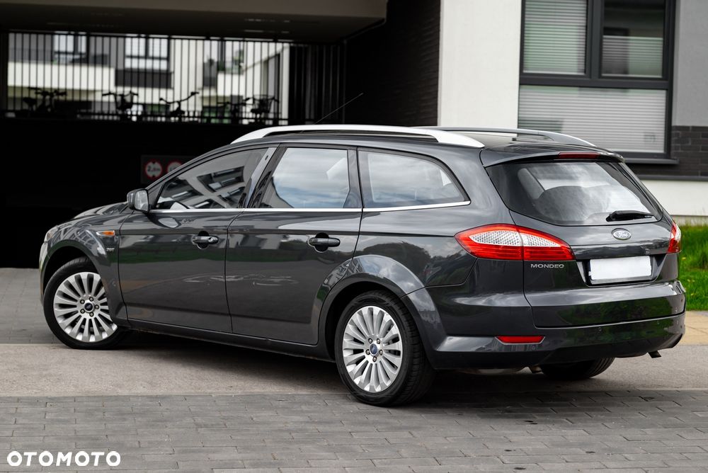 Ford Mondeo SW 2.5 Titanium - 10