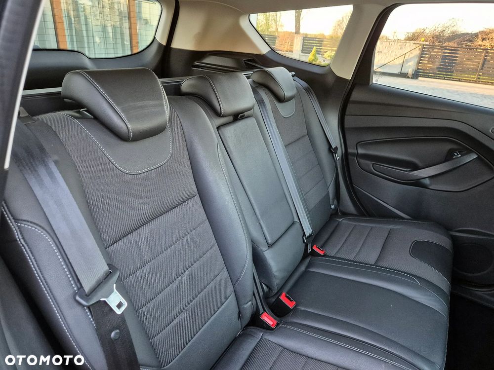 Ford Kuga 2.0 TDCi 4x4 Titanium - 17