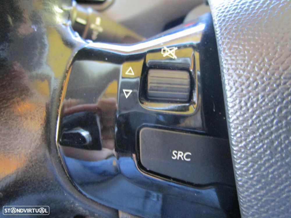 Peugeot 308 SW BlueHDi 120 Stop & Start Allure - 23