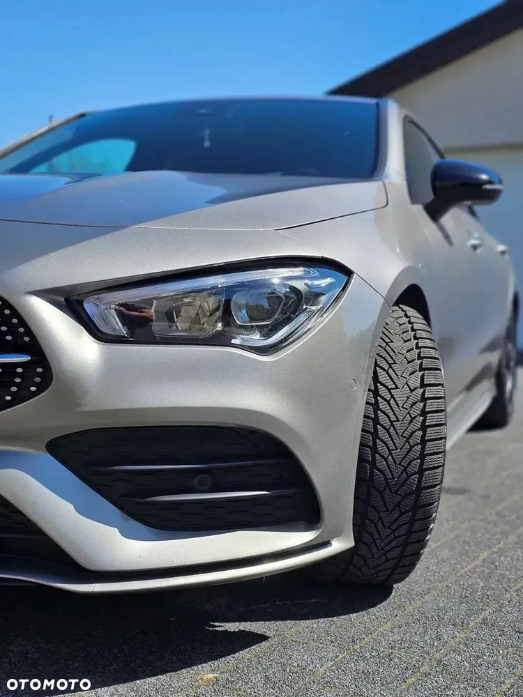 Mercedes-Benz CLA 220 4-Matic AMG Line 7G-DCT - 4