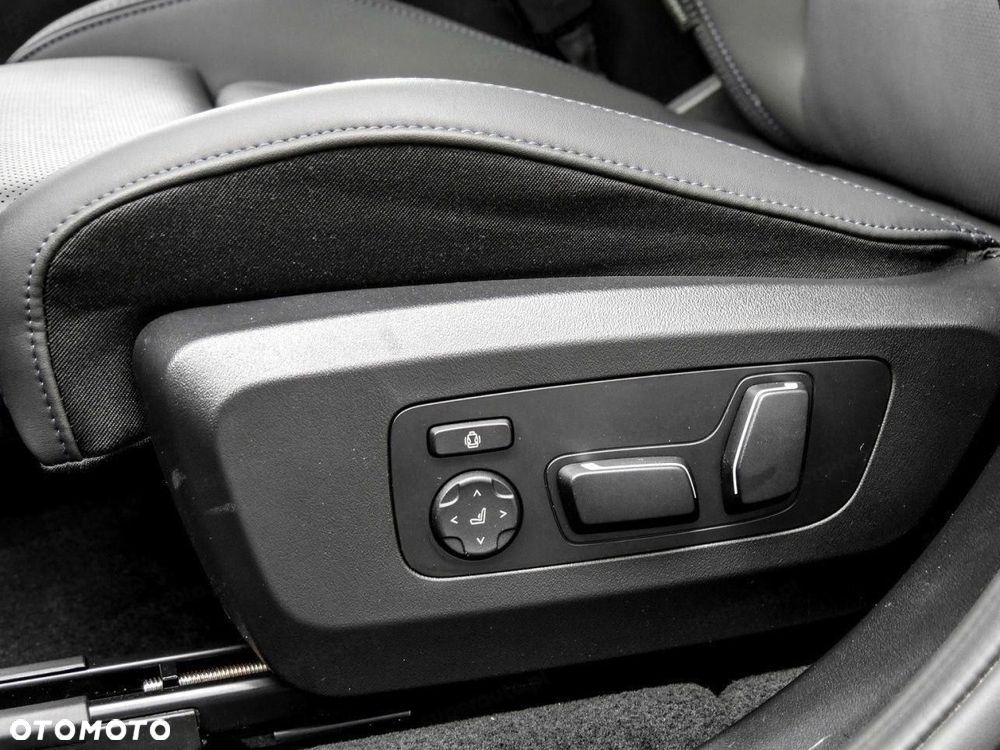 BMW X3 xDrive20 mHEV - 8