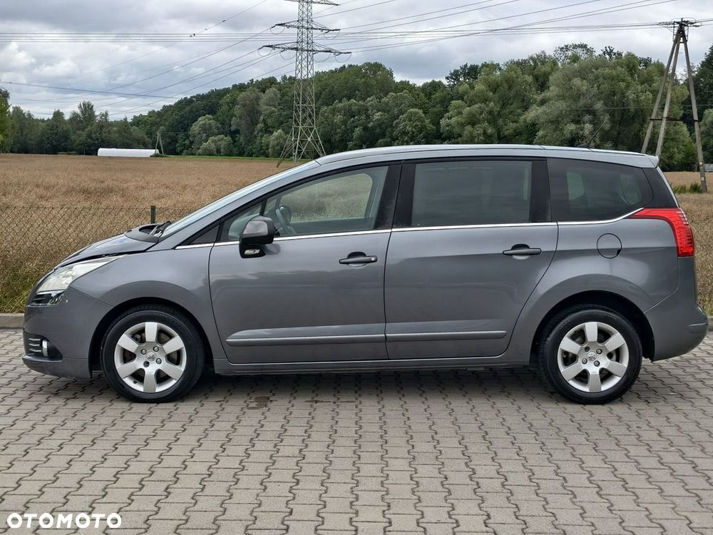 Peugeot 5008 - 4