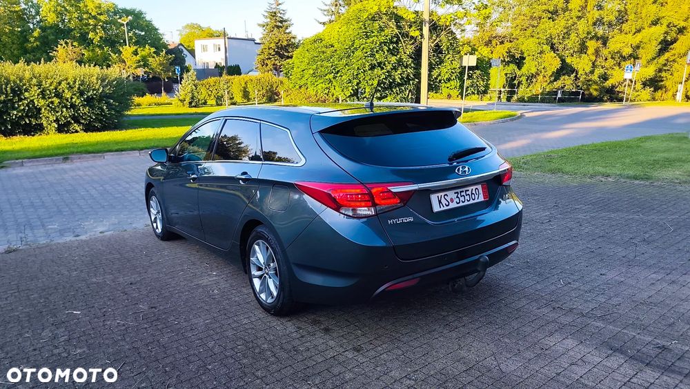 Hyundai i40 Kombi 1.7 CRDi Premium - 40