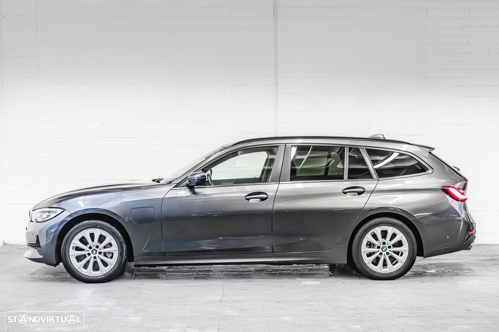 BMW 330 e Aut. Luxury Line - 4
