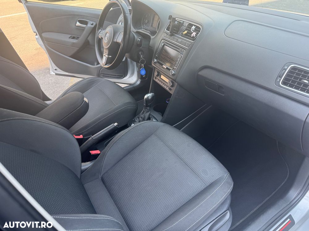 Volkswagen Polo 1.6 TDI DPF DSG Highline - 8