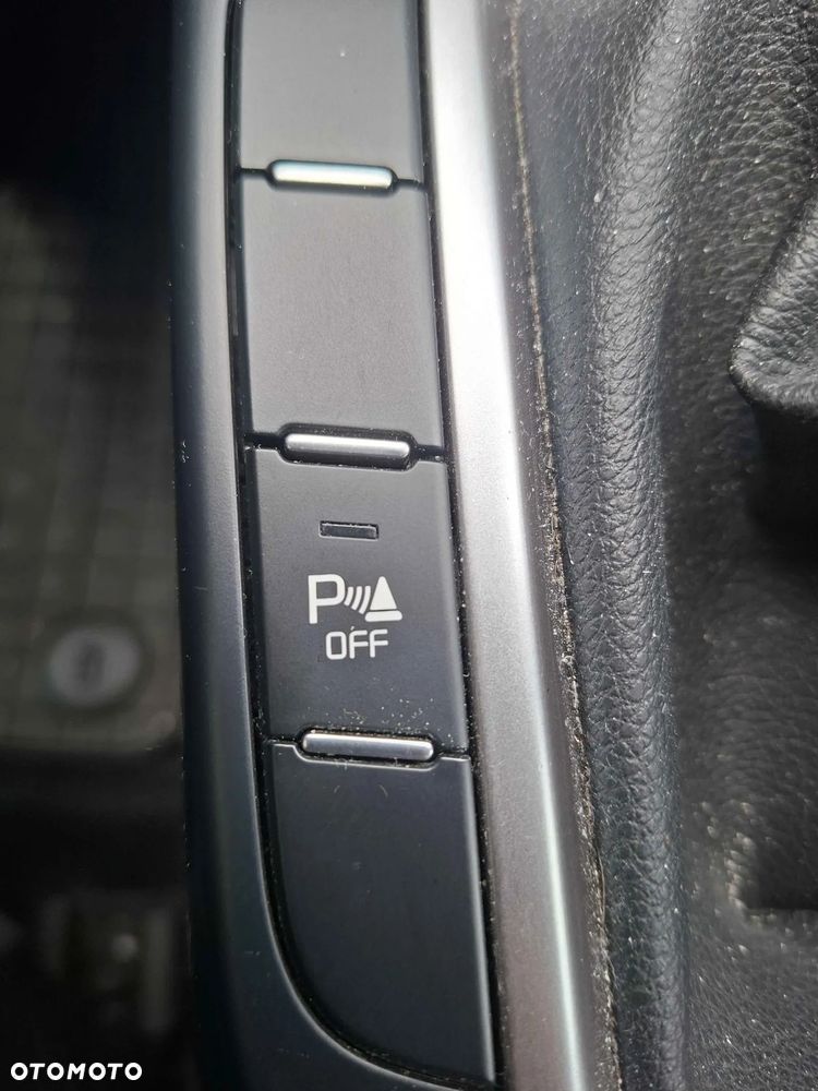 Kia Ceed 1.4 L - 13