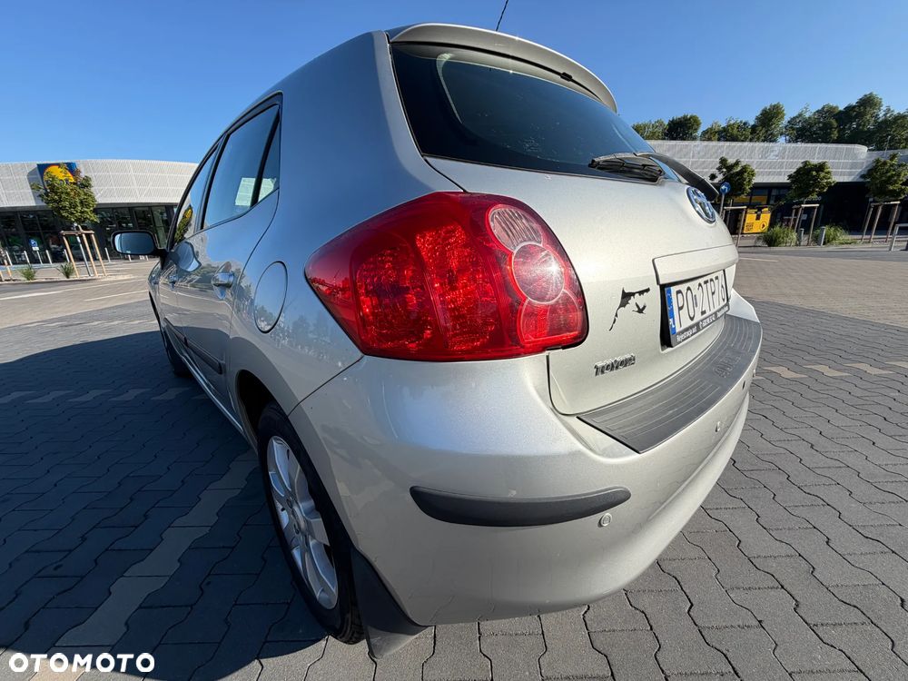 Toyota Auris 1.6 VVT-i Executive - 34