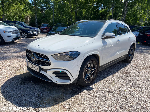 Mercedes-Benz GLA 200 AMG Line